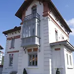 Antiguo De Zabala Pensionat Ribadesella